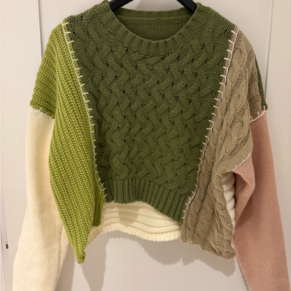 ๐๐ต Cable Knit Sweater - Picture 3 of 5